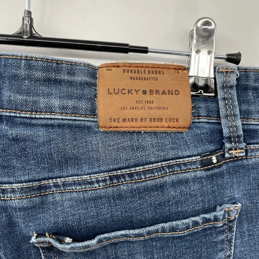 Lucky Brand 4/27 Bermuda Shorts‎ Womens Blue Medium Wash Stretch Denim Casual